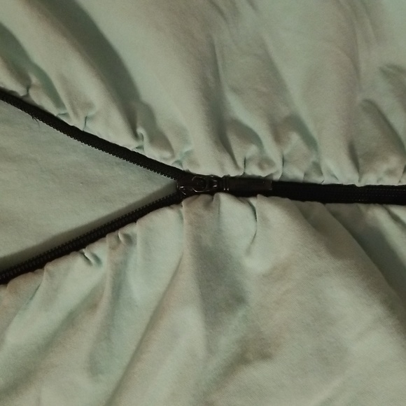 Mint Green/Aqua Hoodie Size 26/28: A - Picture 3 of 6